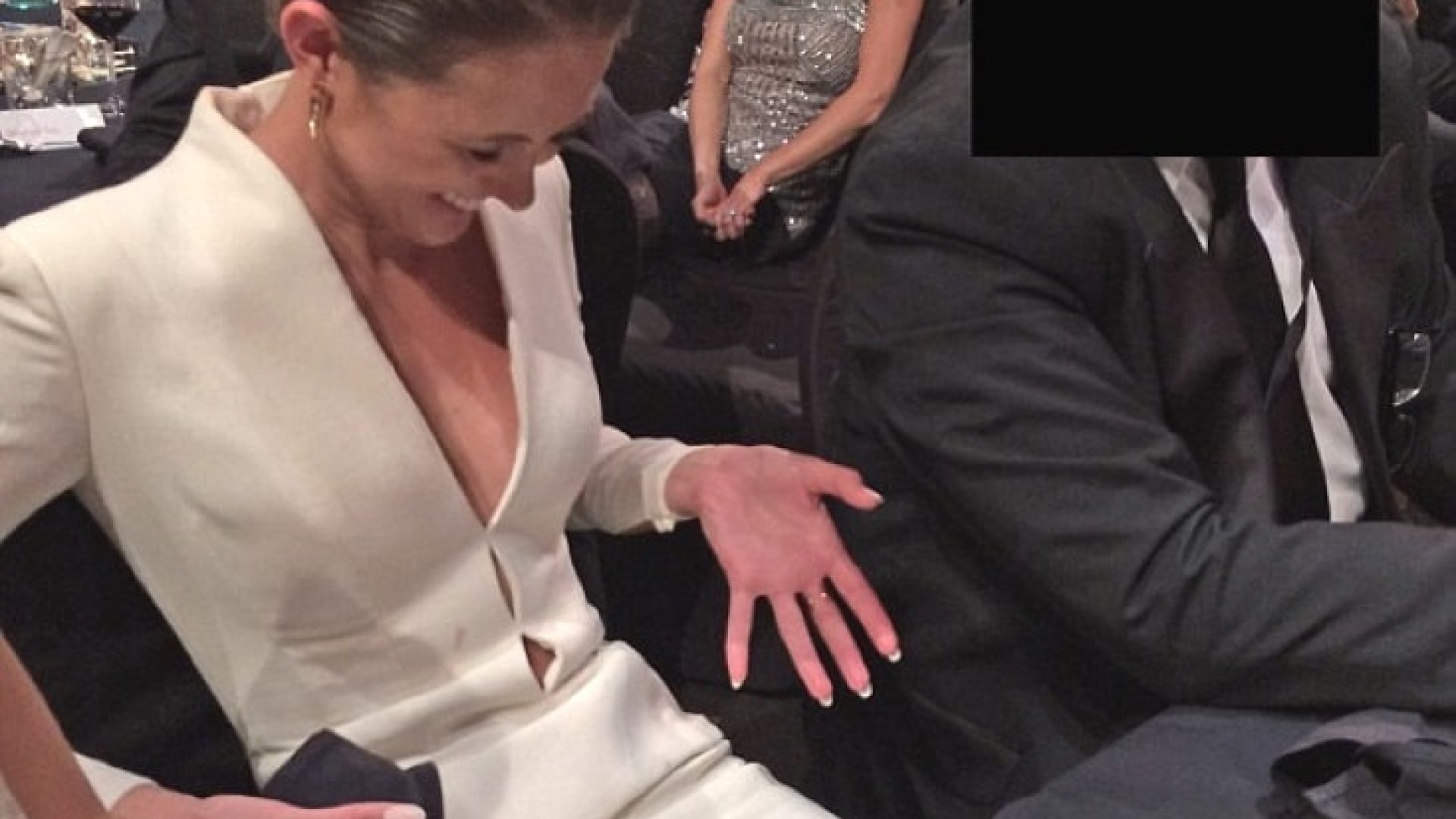 Was tut man gegen Rotweinflecken?