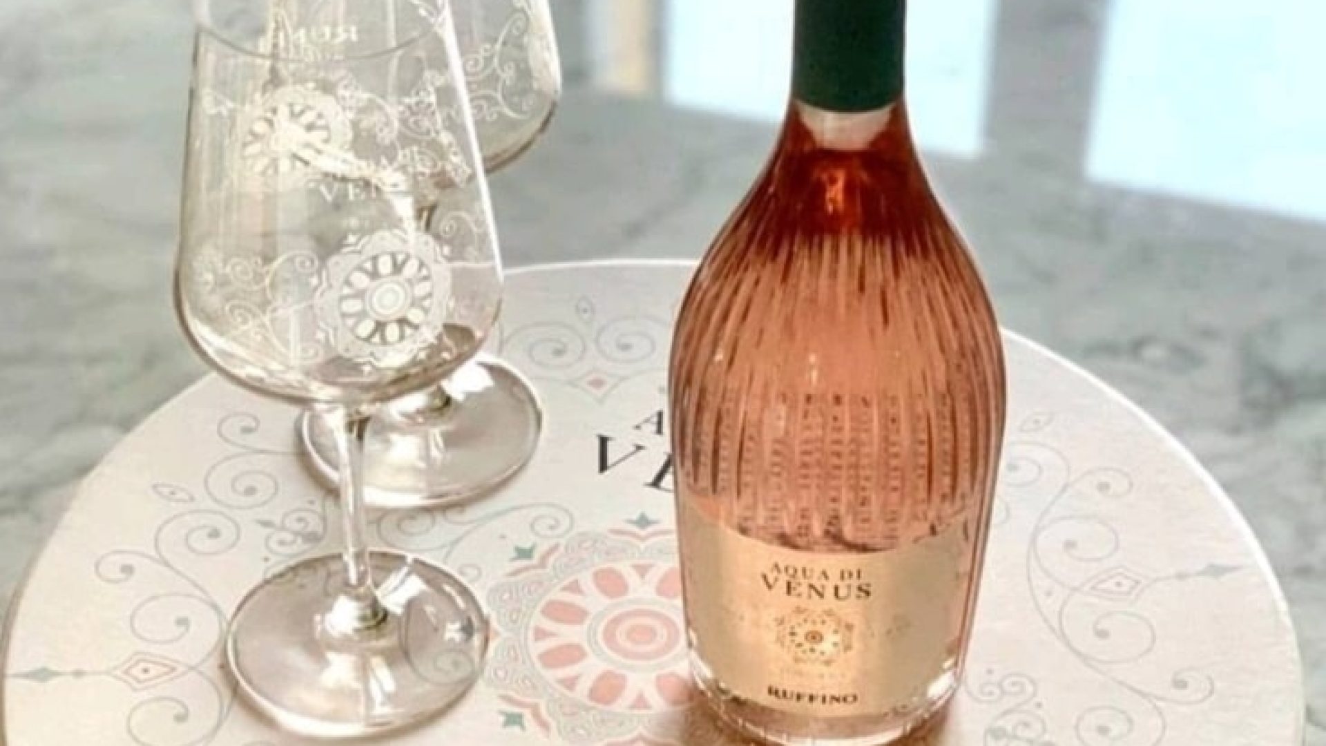 Toskana-Rosé aus der Hutschachtel