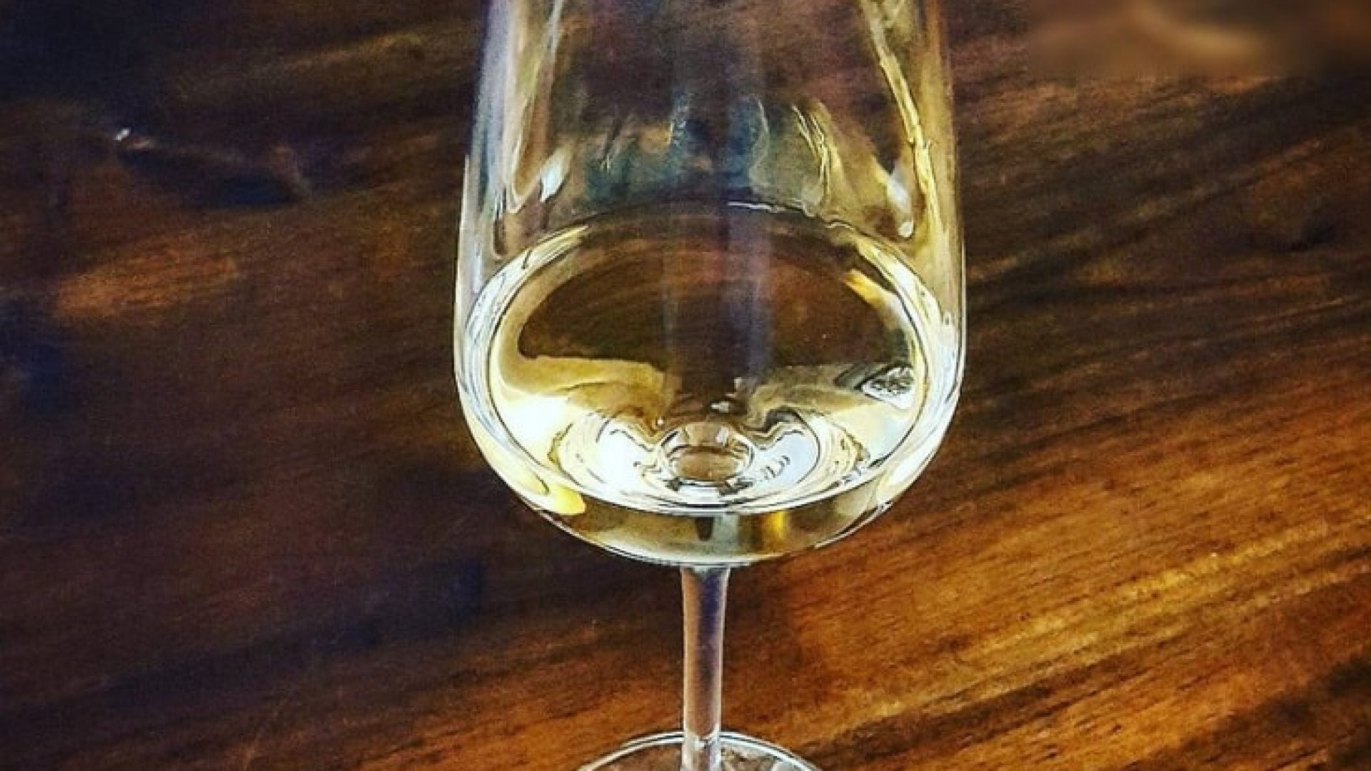 Die 10 teuersten Weißweine-min (1)